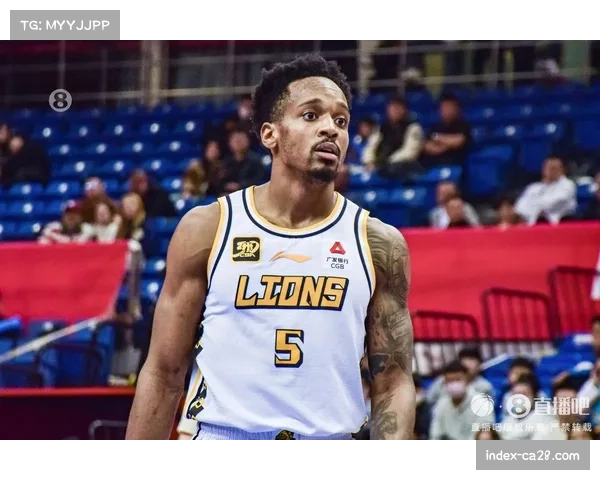 巴里·布朗腿部拉伤具体细节未明 归队时间表仍然成谜